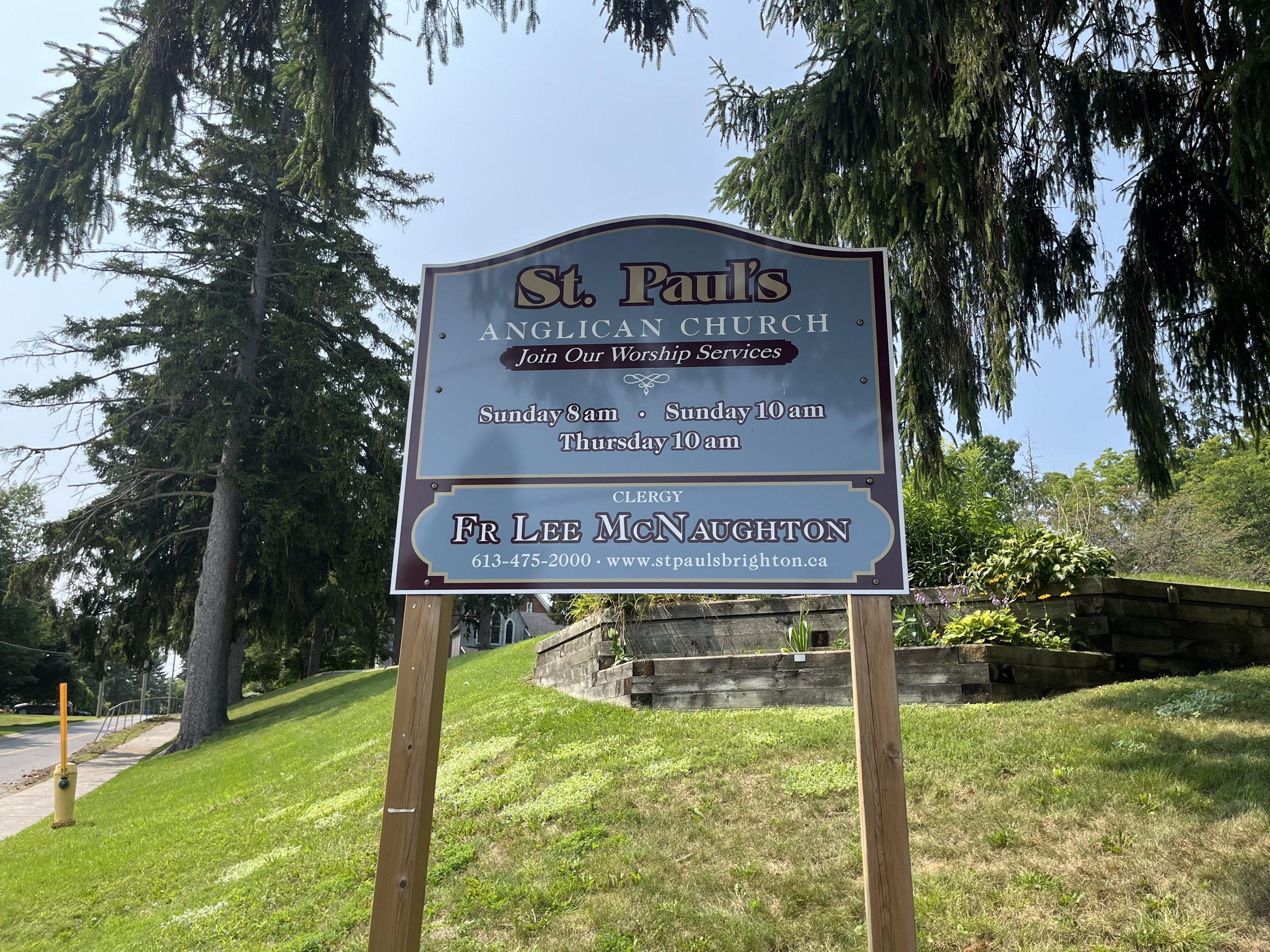 Photo of St Pauls Anglican Church sign. Sign reads "St Paul's Anglican Church. Join our worship services. Sunday 8am. Sunday 10am. Thursday 10am."