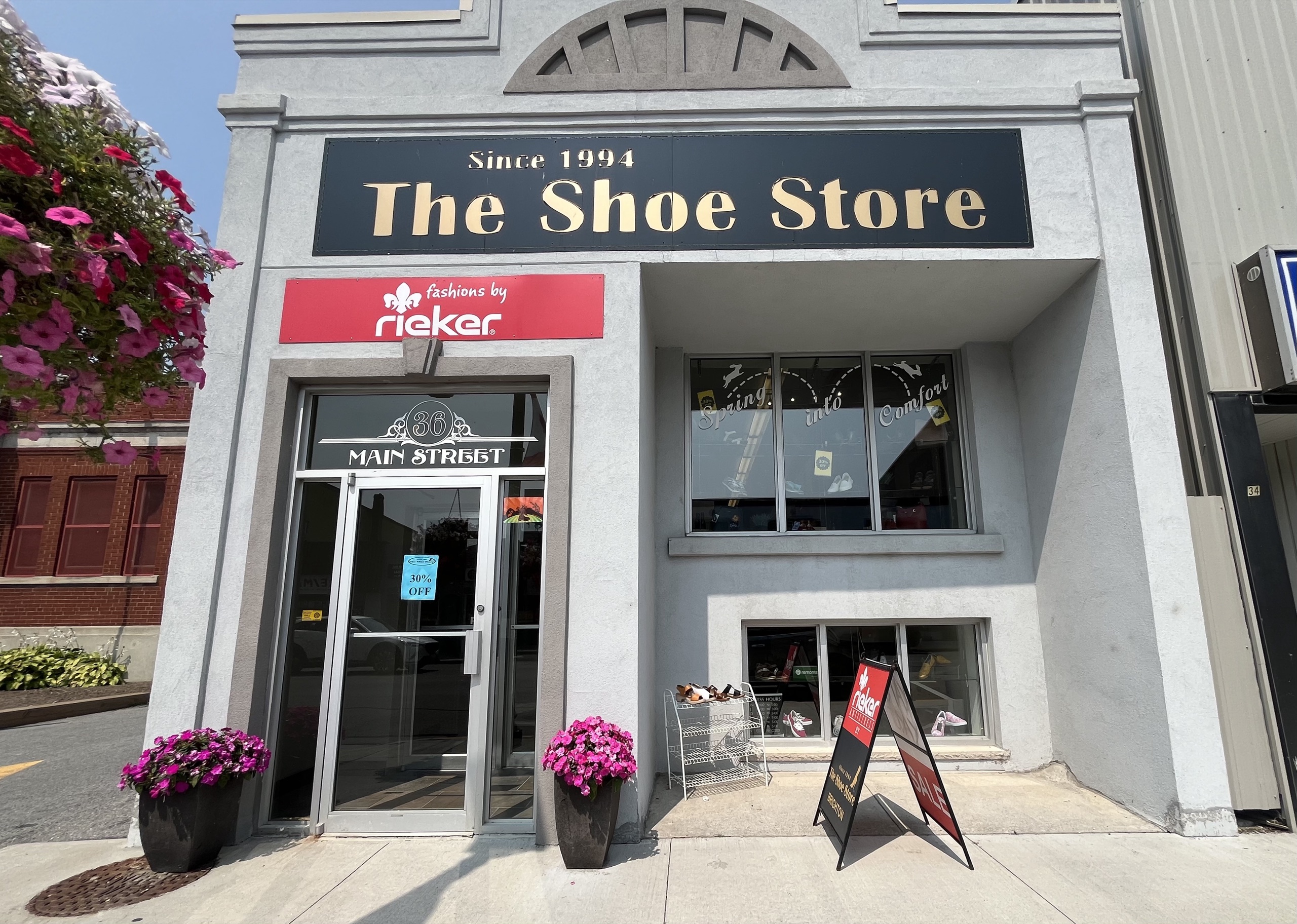 Photo of The Shoe Store storefront.