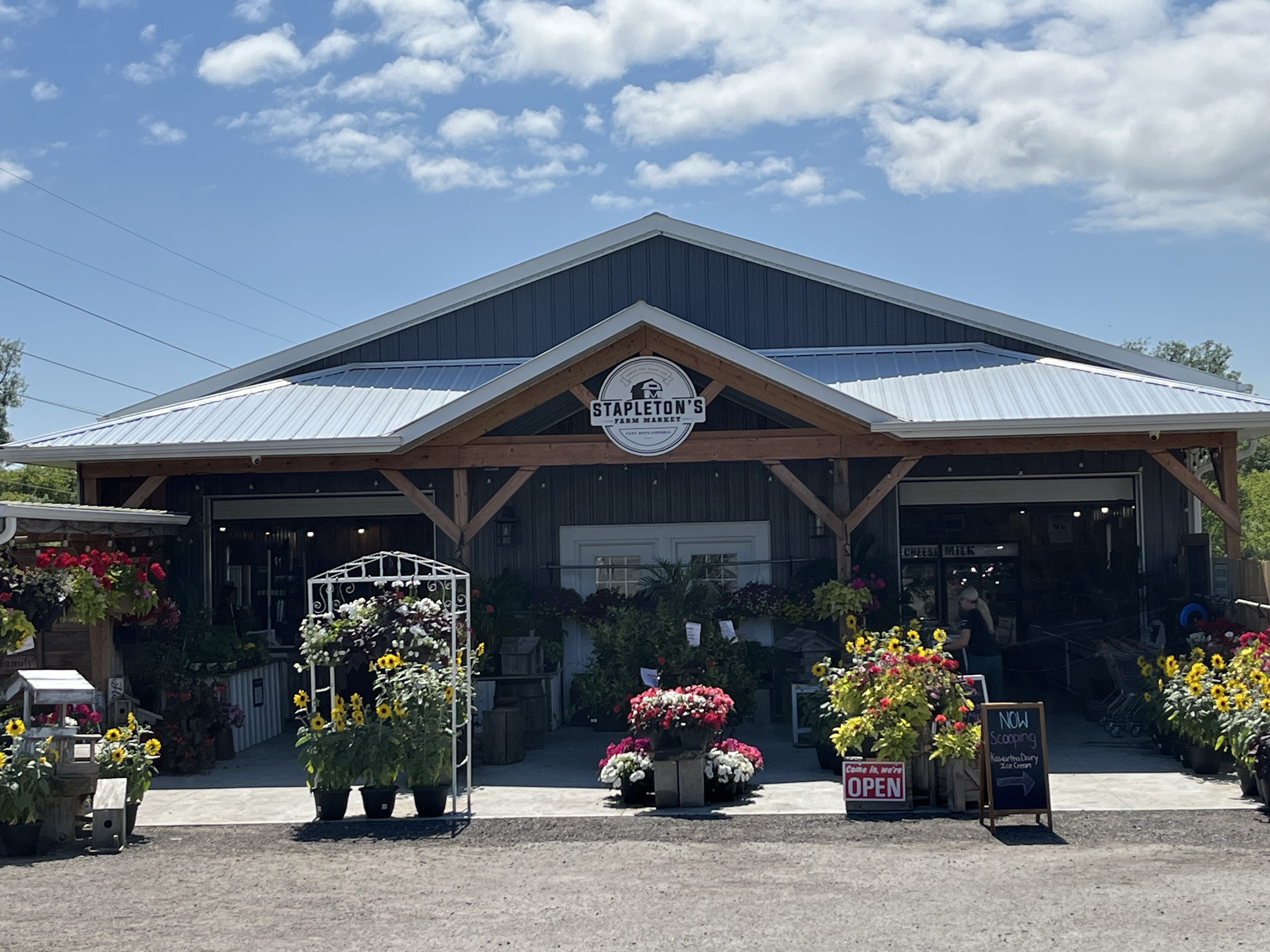 Photo of Stapleton's Farm Market.