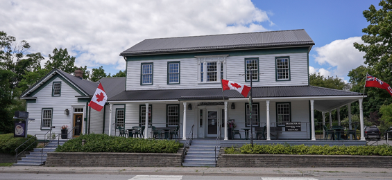 Exterior view of Grafton Village Inn